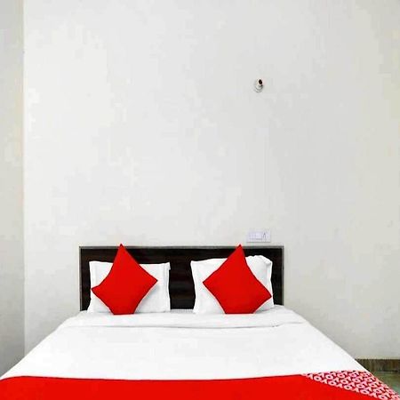 Hotel Sky Bird Bhauli 외부 사진