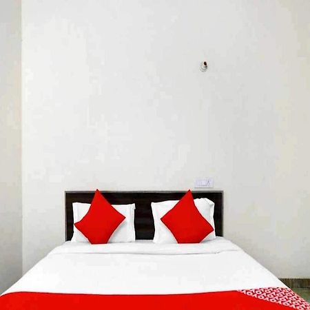 Hotel Sky Bird Bhauli 외부 사진